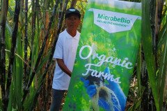Microbebio_in_the_field_576-1